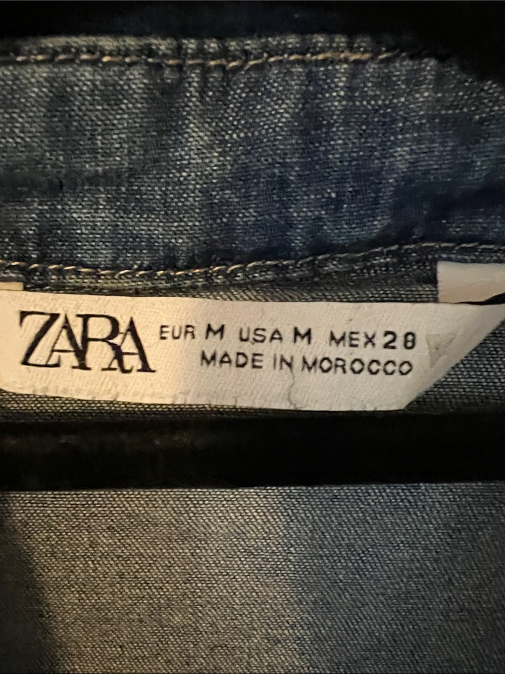 Zara Medium Blue Denim shirt with Chest Pockets : RUNS SMALL - Picture 5 of 5